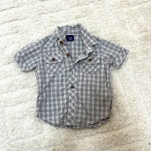Boys button-up shirt, baby gap, 6-12mo.